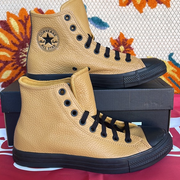 Converse 172014C
CTAS HI
WHEAT/BLACK/BLACK Men’s sneakers - Picture 3 of 16